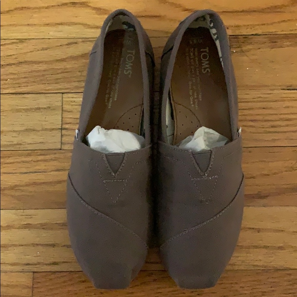 Toms